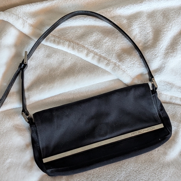 FENDI Black Shoulder Bag - Picture 9 of 10